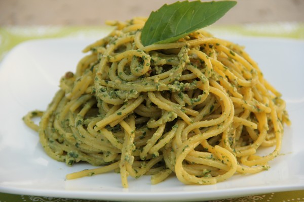 gluten-free-vegan-pesto-pasta-just-glowing-with-health