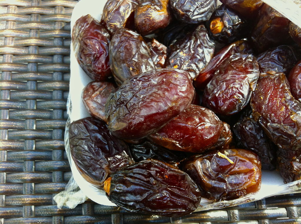 Local Fresh Dates + Palm Springs Trip Just Glowing with Health Raw