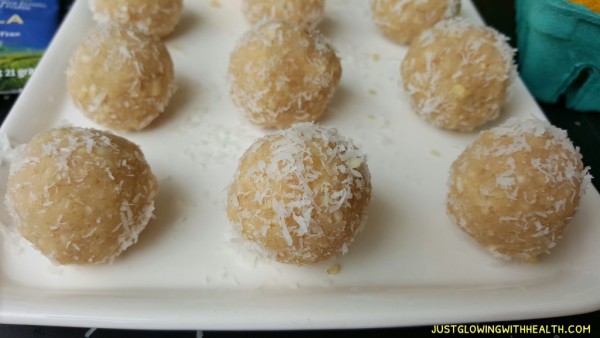 Lemon Coconut Vanilla Protein Balls